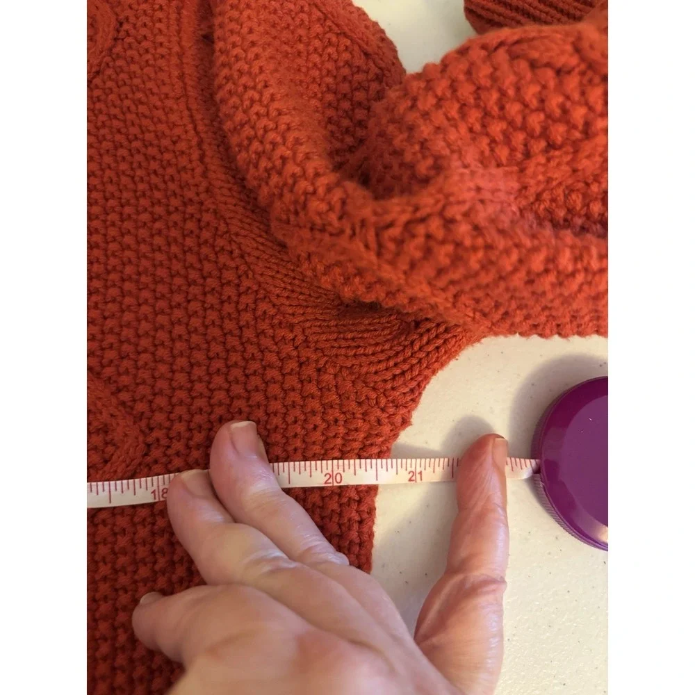 Future Collective Reese Blutstein Size Small Rust‎ Cropped Cable Knit Sweater